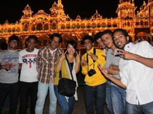 Visit to India – Group Photo with Indian Students